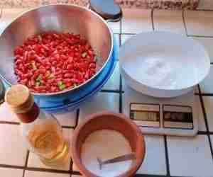 Ingredienti per i peperoncini sottolio