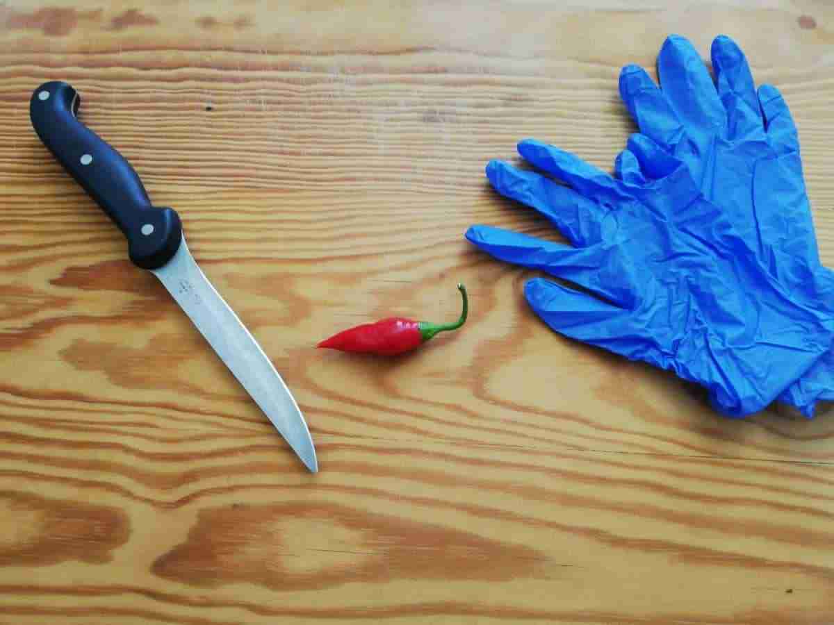 strumenti per il taglio del peperoncino