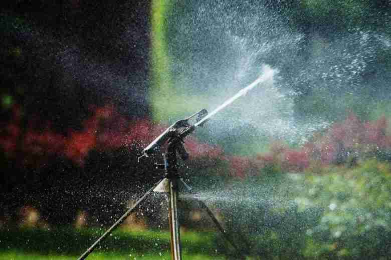 irrigatore da giardino ad impulsi